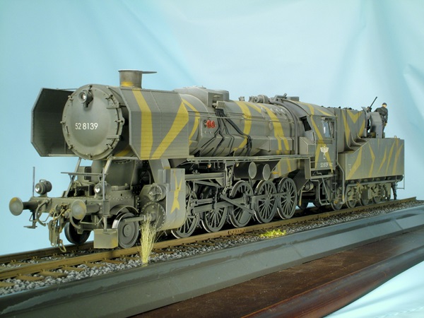 FSDCS0825_01