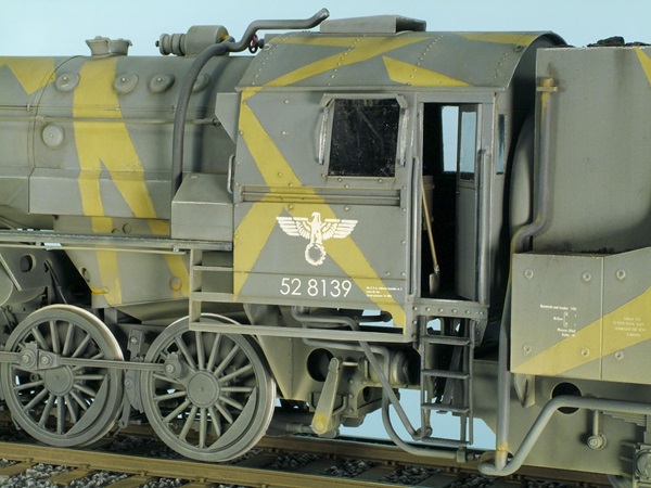 FSDCS0825_03