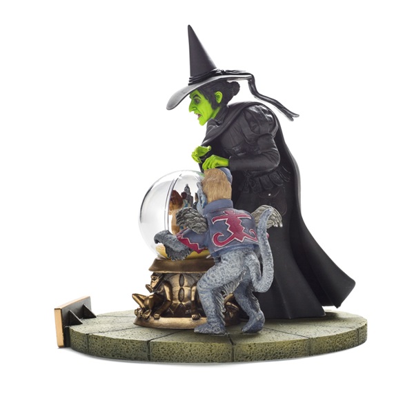 FSMWB0316_PolarLights_Witch_04